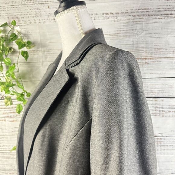 Tahari Blazer Jacket sz 16 Classic Gray Pockets Suit Career Professional Church - Picture 10 of 14
